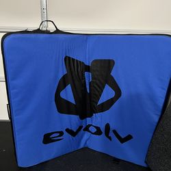 2x Evolv Bouldering Pads - Never Used