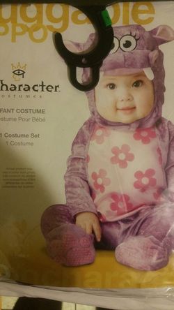 Infant costume. Huggable hippo