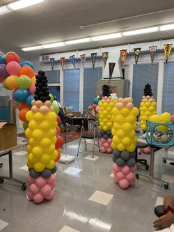 Balloon Arches , Columns , And Names