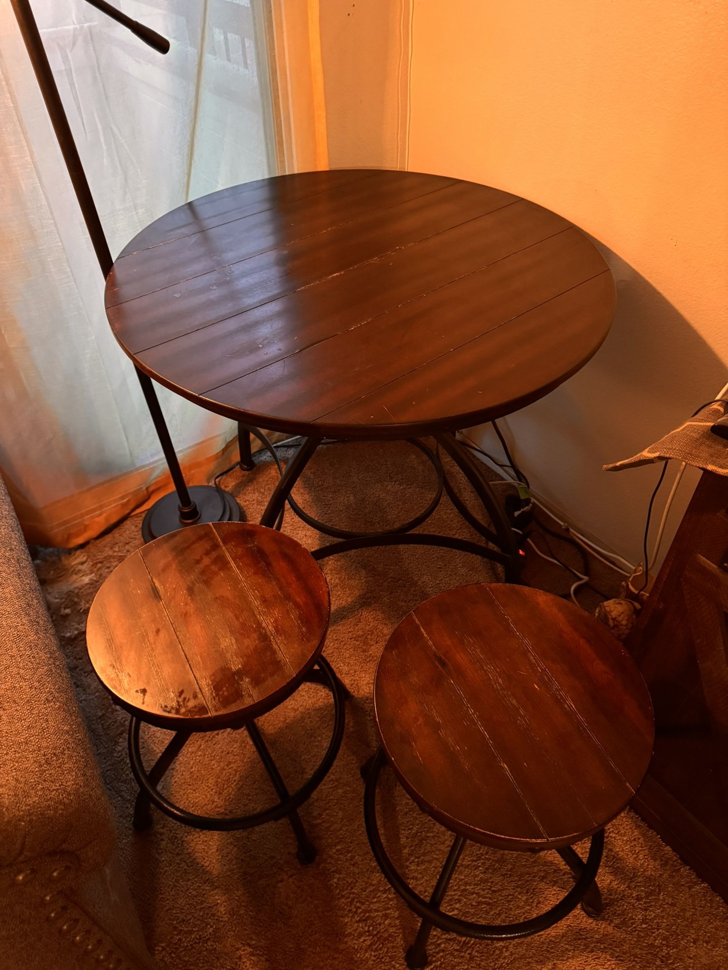 Rustic Pup Table With 3 Pub Stools ** Pick Up Only**