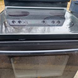 Electric Stove Like New 