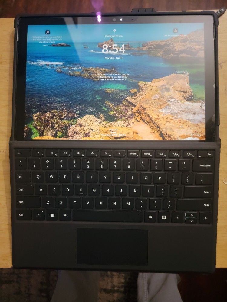 Surface Pro 7 +