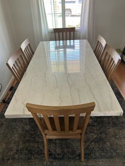 Dinning room table
