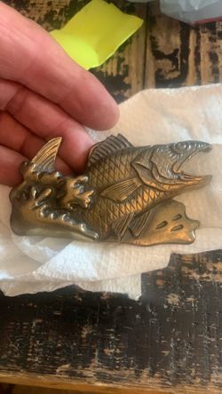 Fishing heavy brass 1979 belt buckle like new
