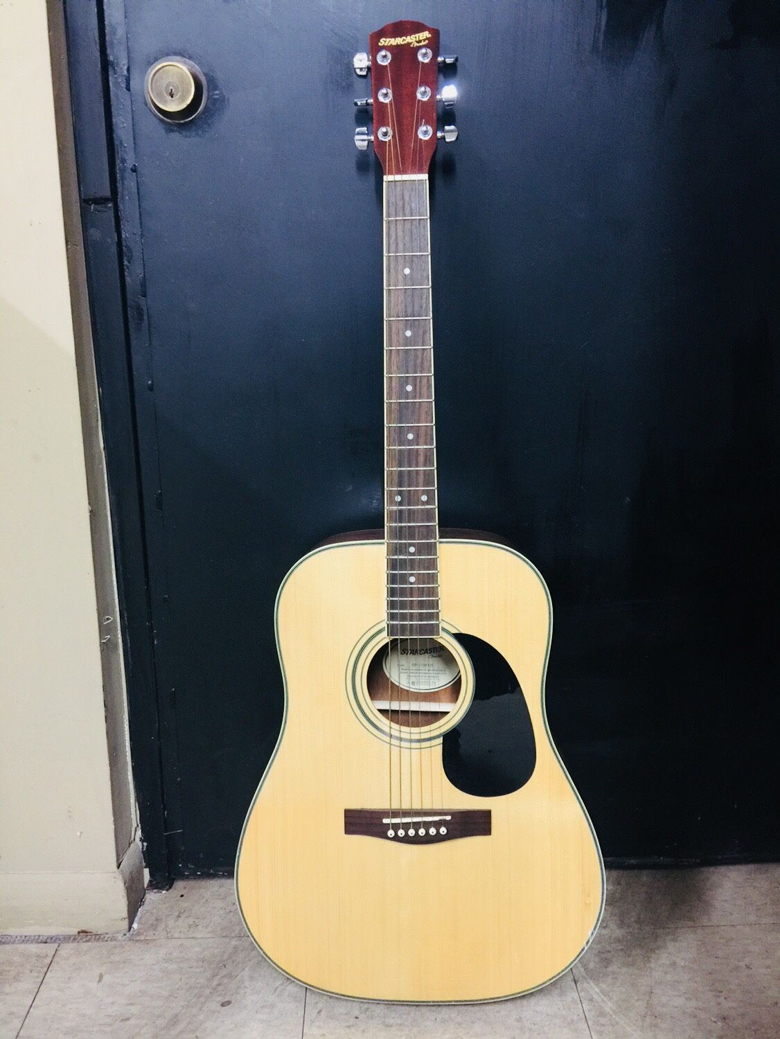 Fender Starcaster Acoustic Guitar Model 0910104125 (FIRM ON PRICE)