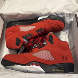 Air Jordan 5 Raging Bull Size 10 🔥 Clean