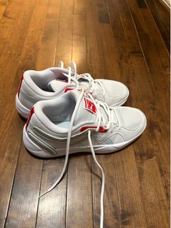 Puma sneakers in great condition.