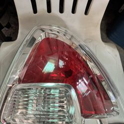 Ford Fusion Passenger Taillight Brand New 2006-2009