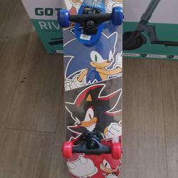Sonic The Heaghog Skate Board 50 Mm Wheels