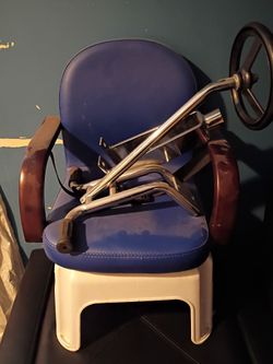 Barber child chair brand new with steering wheel accessorie