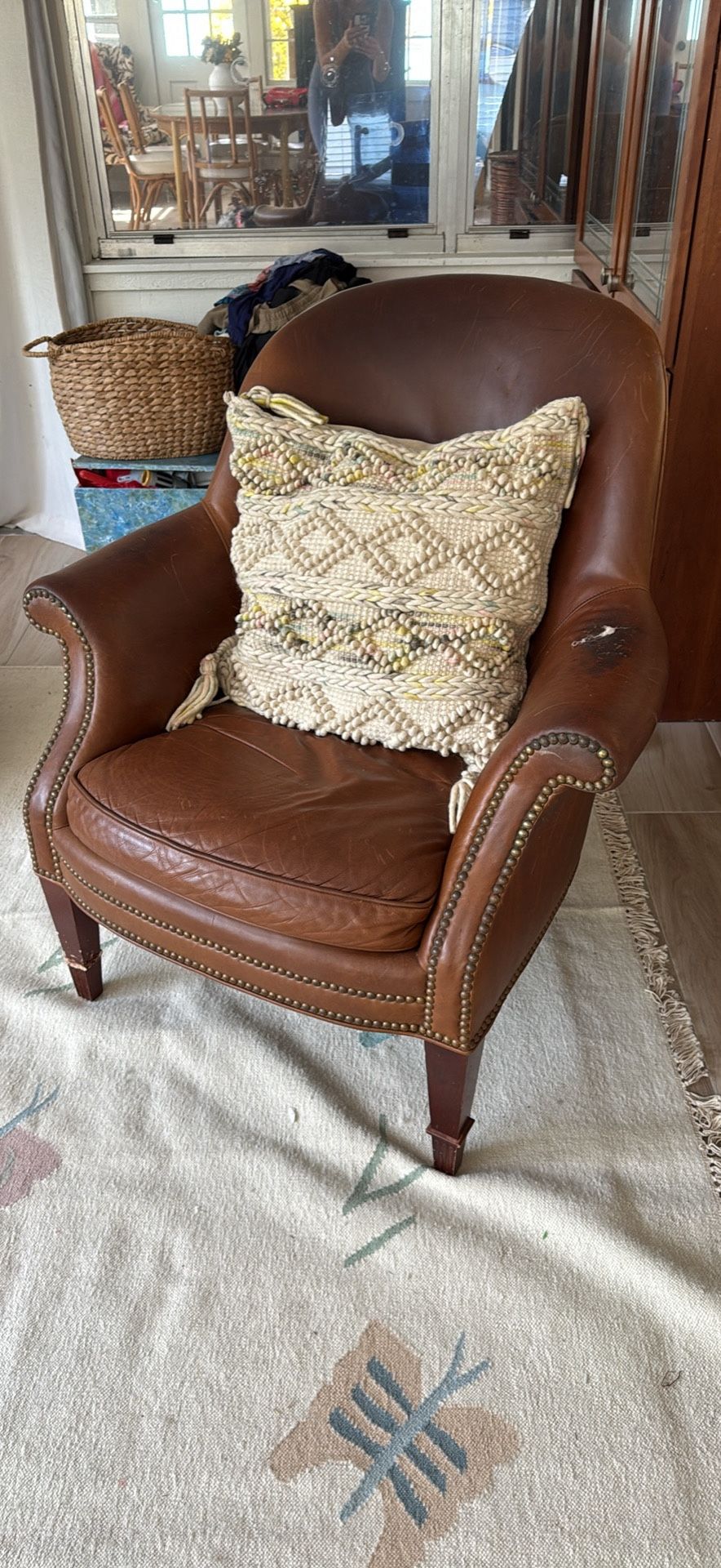 Leather lounge chair