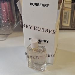 Burberry Her For Women Perfume 