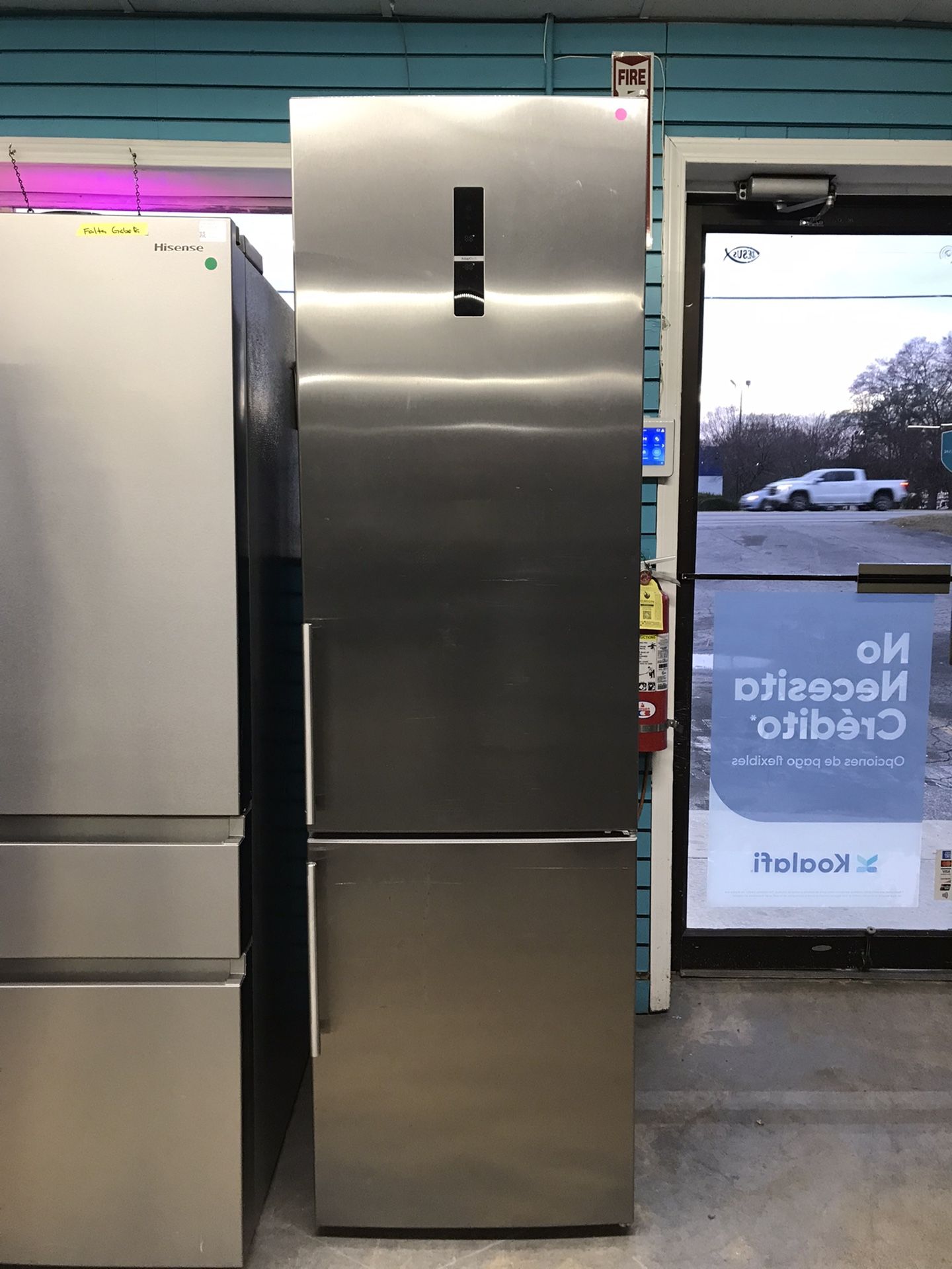 24 Inch Refrigerator