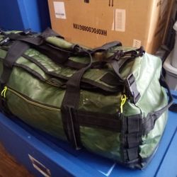 Skyline 28" Duffel Bag - Coated Premium Green