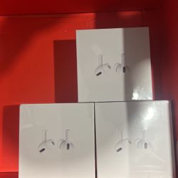3 Airpods 