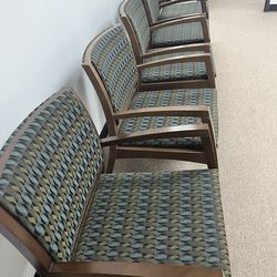 Set of 8 office chairs