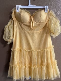 yellow dress