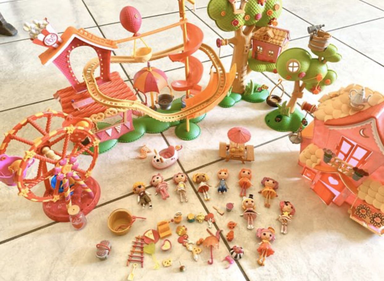 Lalaloopsy Play Sets with Dolls and Accessories