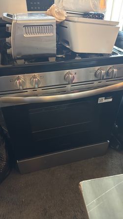 Range/Stove