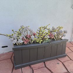 Planter Box Full of Succulents 🌱