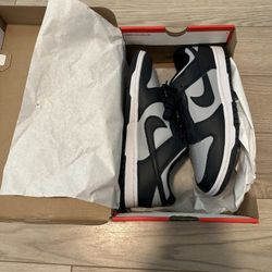 Nike Dunk Low Georgetown size 8.5