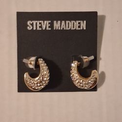 Nice New Pair Of Steve Madden Earrings