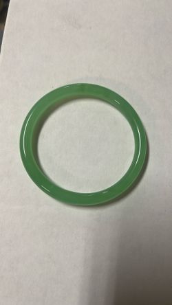 apple green jade bangle bracelet 