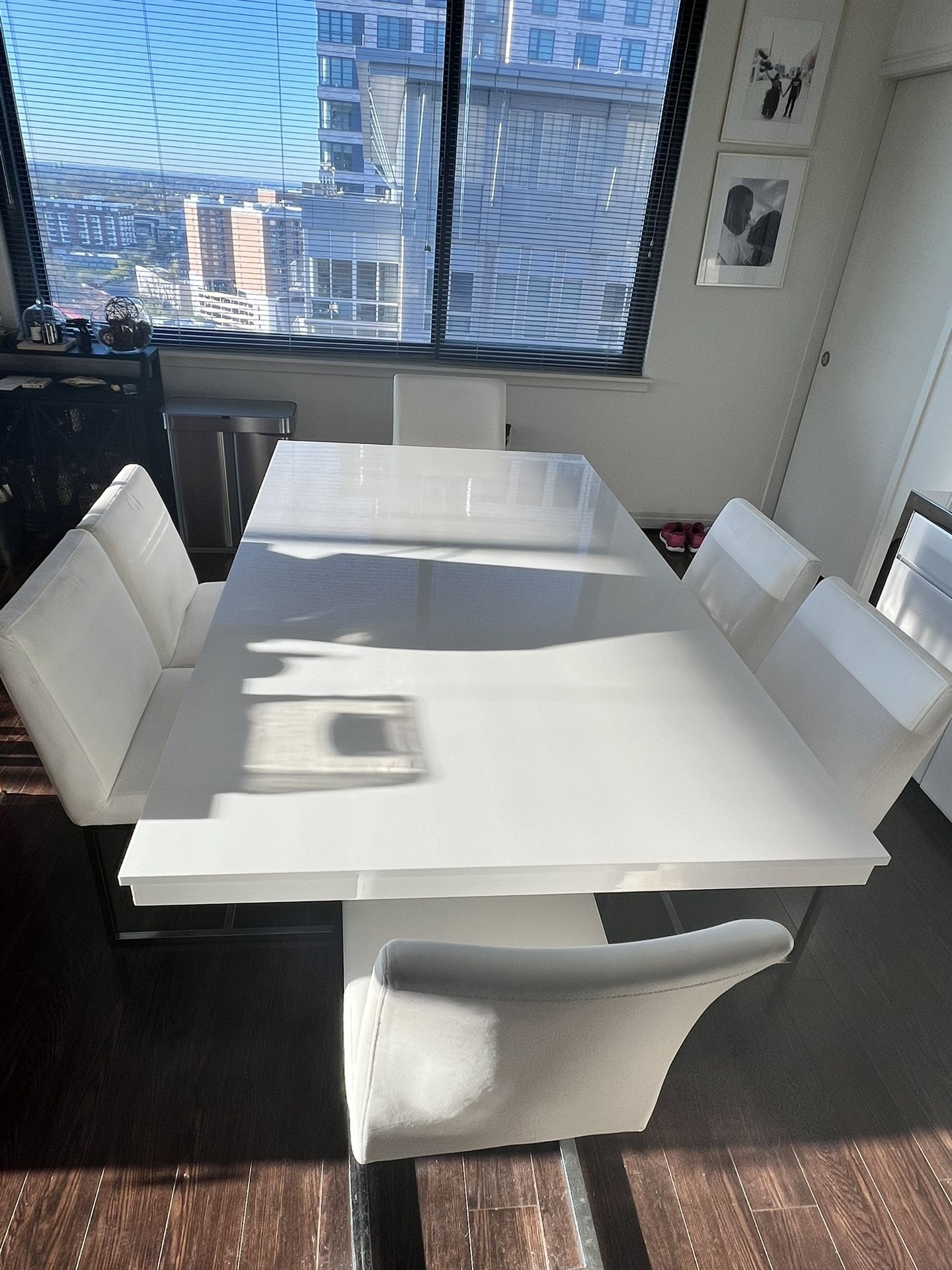 City Furniture Miami White Dining Table And 6 Chairs - $450 OBO