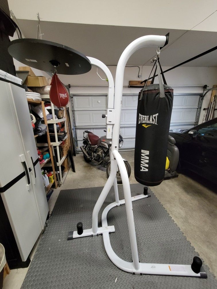 Boxing Bag And Stand