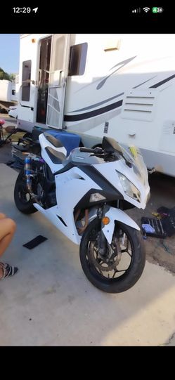 Brand New NINJA 300 FAIRINGS FULL SET WHITE
