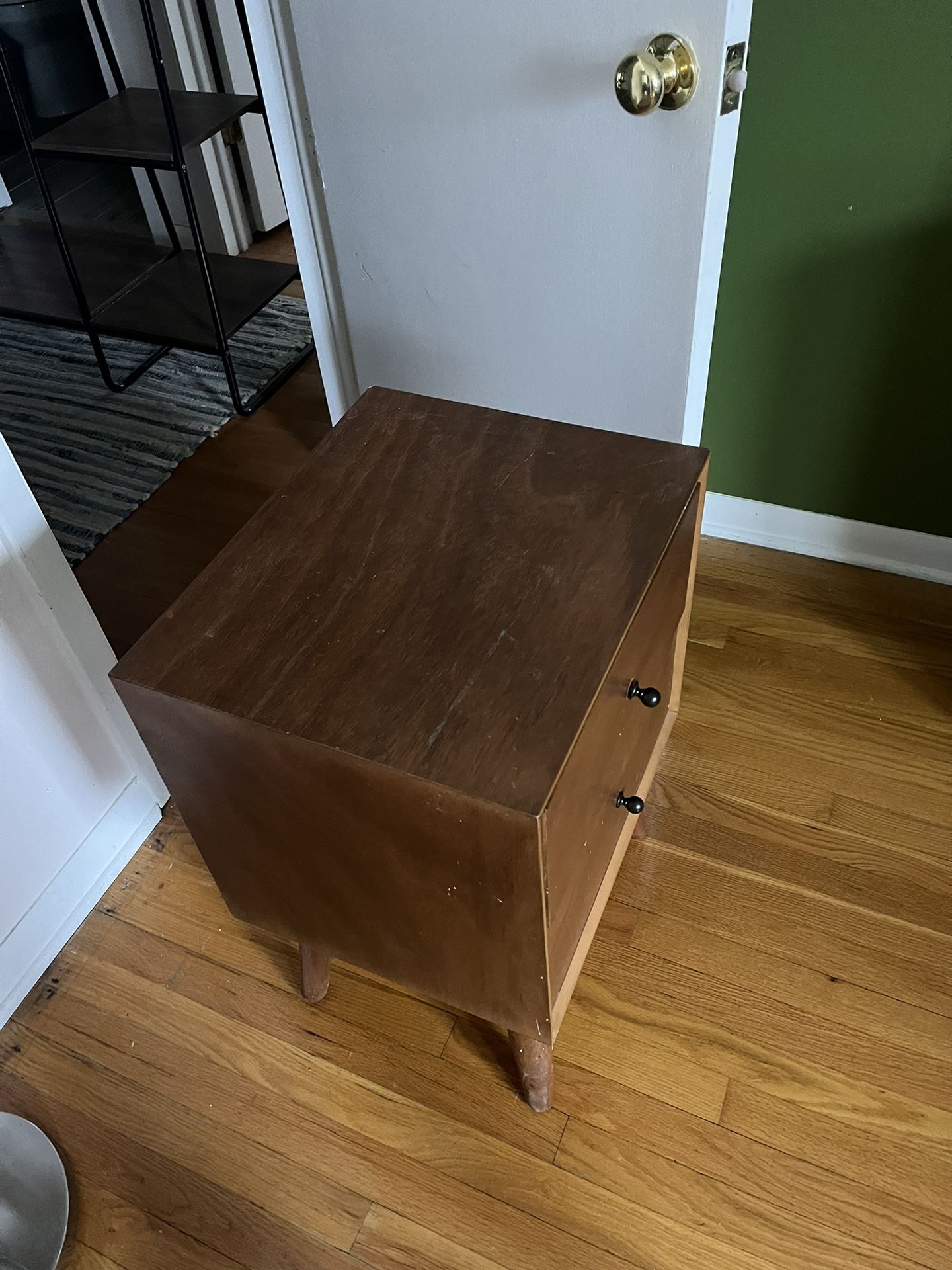 Mid Century Modern Bedside Table for Sale in Arlington Heights, IL