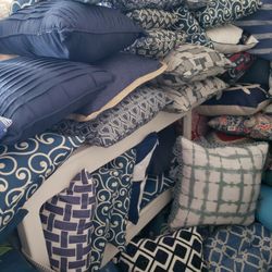 Pillows, Galore,  ( See All Pic & Dis) Yes Available 