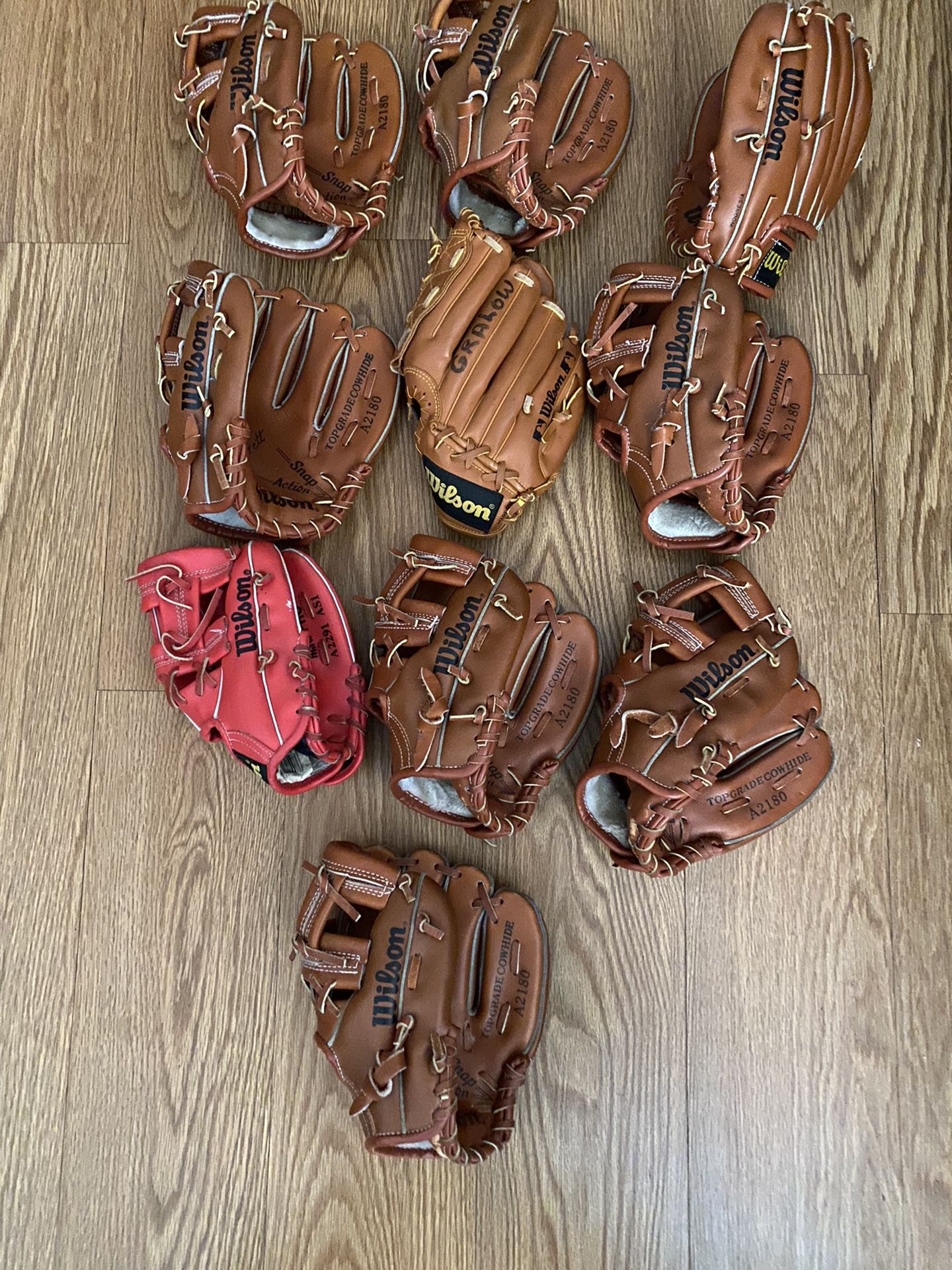 Little League  Baseball Gloves Used Excellent condition Wilson