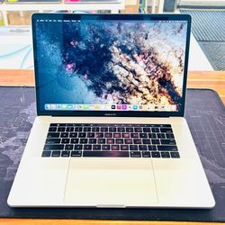 Apple MacBook Pro 15” 2016 TouchBar Core i7 2.9Ghz 16GB 1TB SSD Fully Functional