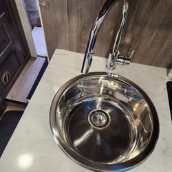 Like New 18" Round Stainless Steel Sink