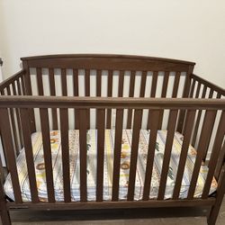 Chestnut Delta Crib 
