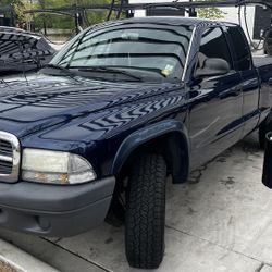 2004 Dodge Dakota SXT Extended Cab