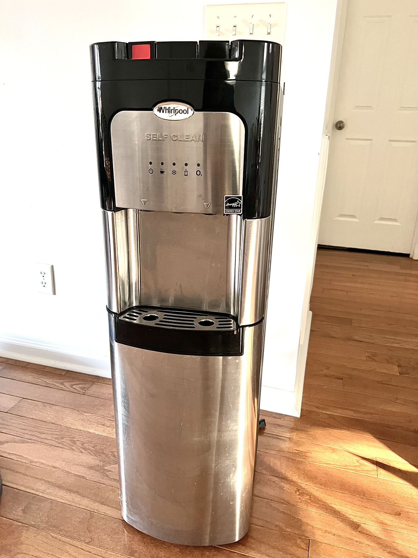 Whirlpool Stainless Steel Hot And Cold Water Dispenser