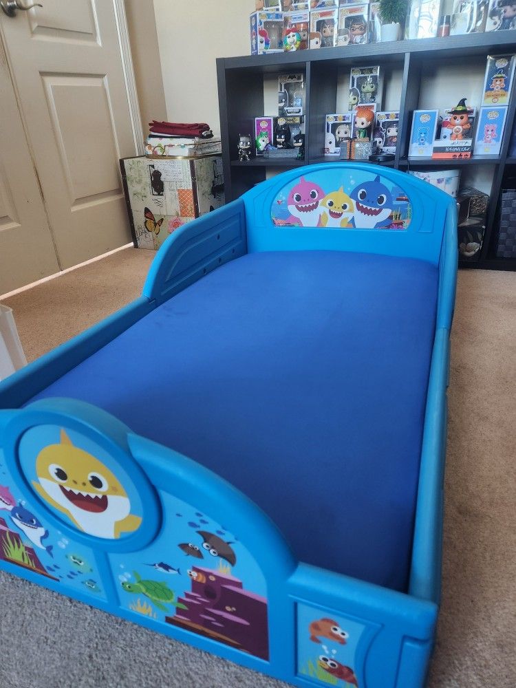 Toddler Bed With Mattress