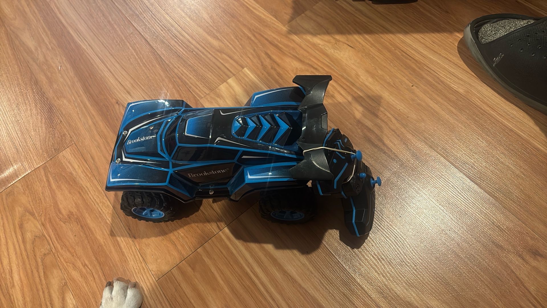 🚀 FAST & FUN: Brookstone All-Terrain RC Stunt Car - Ready to Race!