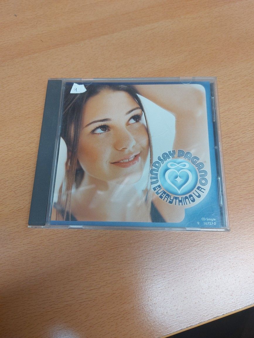 Undsay Pagano . Everything UR CD