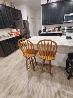 Counter height wooden, swivel stools