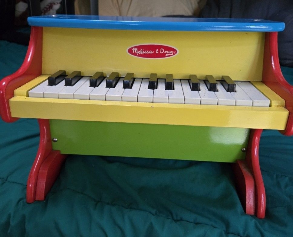 Melissa & Doug Piano