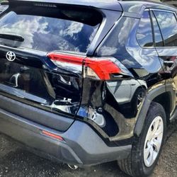 2021 Toyota RAV-4 PARTS Doors Bumper Interior 