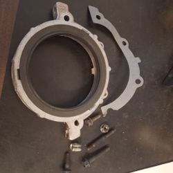 Rear Main Seal Housing  350 Chevrolet  86 To 99 With Hardware, Clean Good Used. 35th Ave And McDowell Phx Or Meet In Mesa 