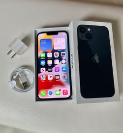 iPhone 13 unlock 128gb excellent condition battery 95%