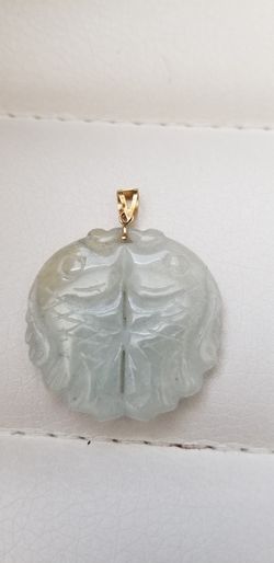 JADE AND 14KT PENDANT