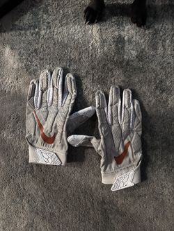Texas college football gloves