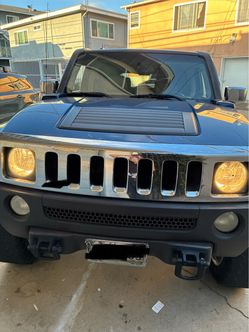 Dark blue hummer
