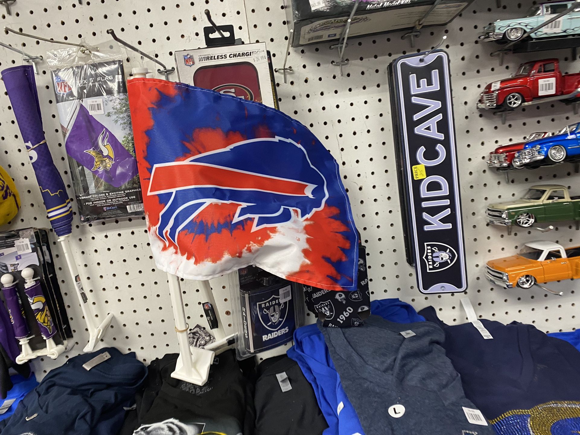 Bufflo,Vinking,chargers,eagles Niners Cowboys Bay